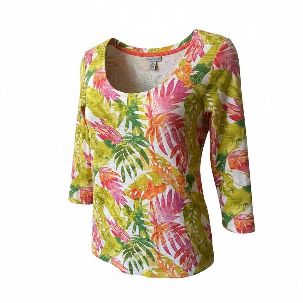 Tommy Bahama Small Top - Perfect for Sunny Days!